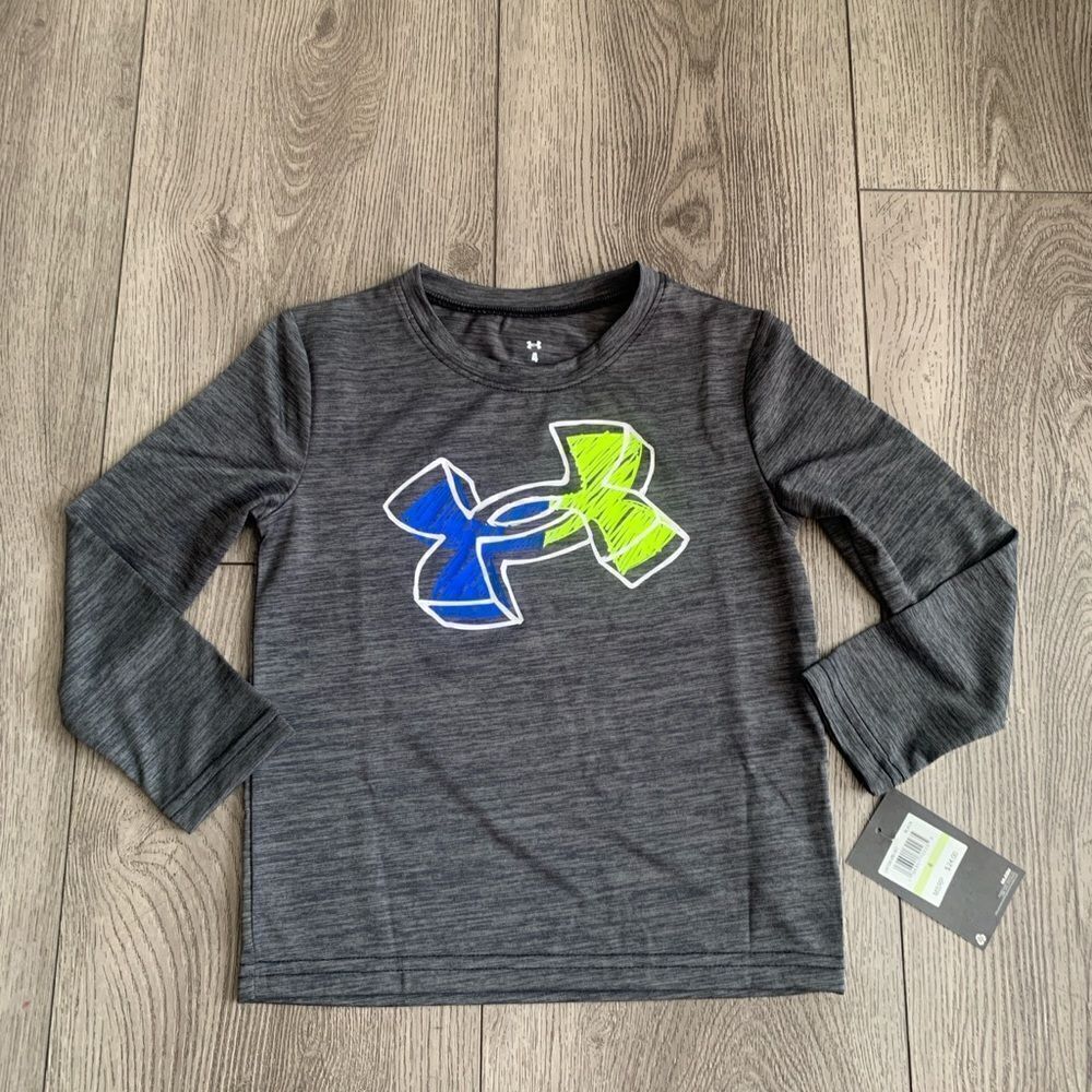 Under armour boys graphic  long sleeve shirt